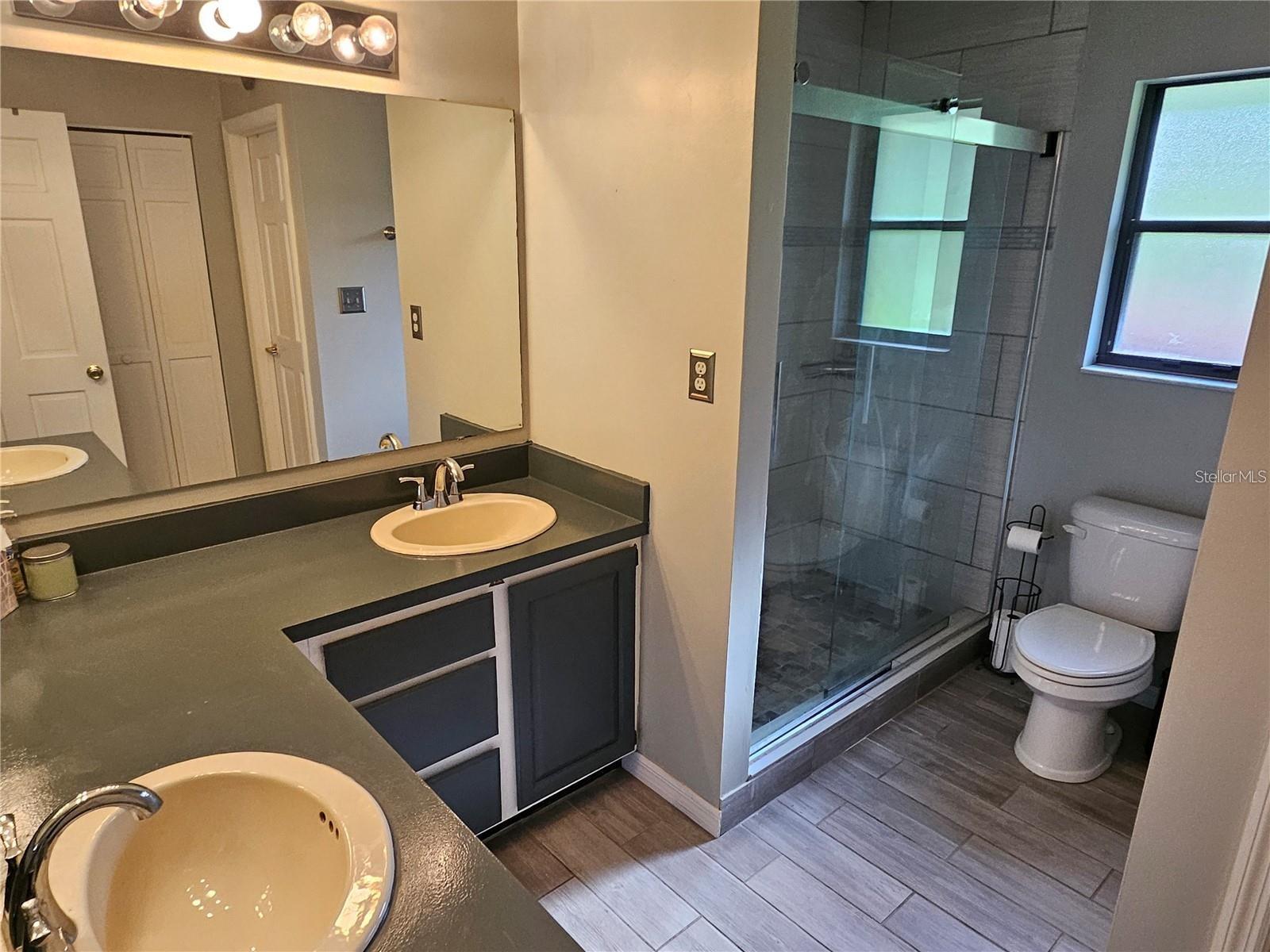 NOT IN SUBDIVISION. UNINCORPORATED - Residential