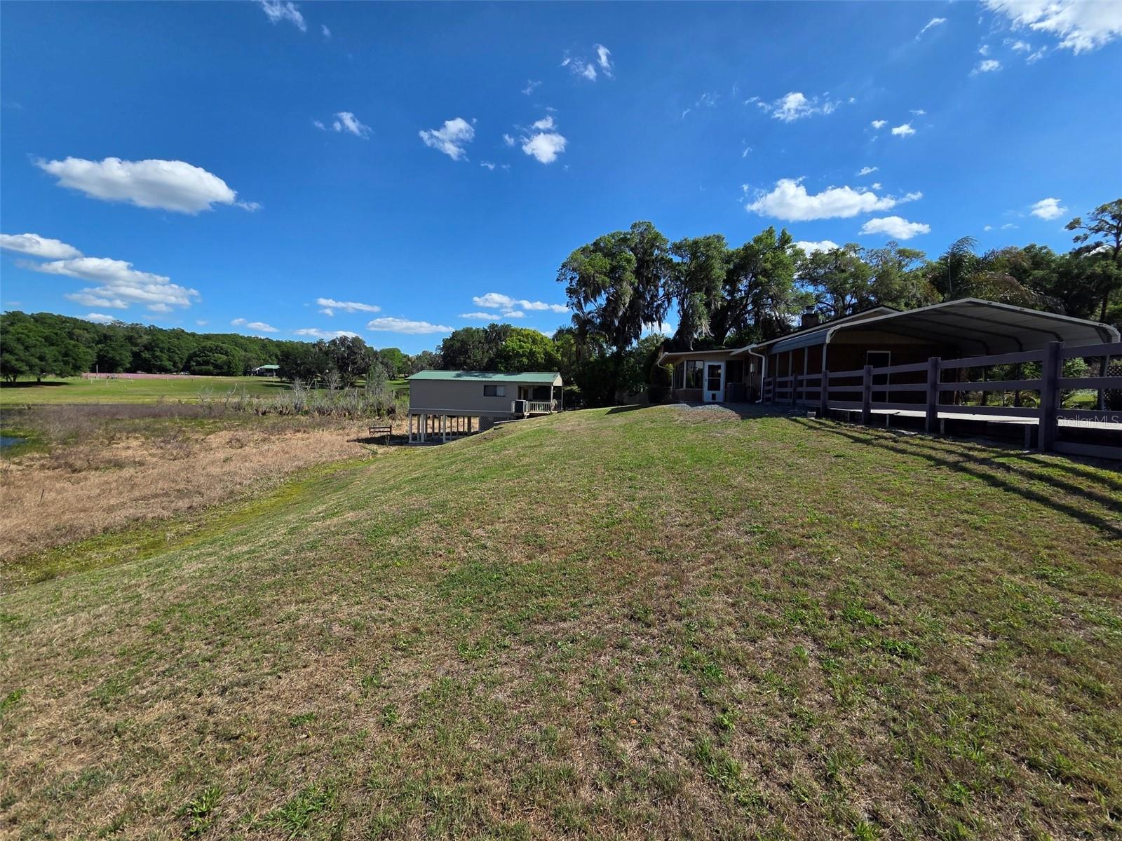 NOT IN SUBDIVISION. UNINCORPORATED - Residential