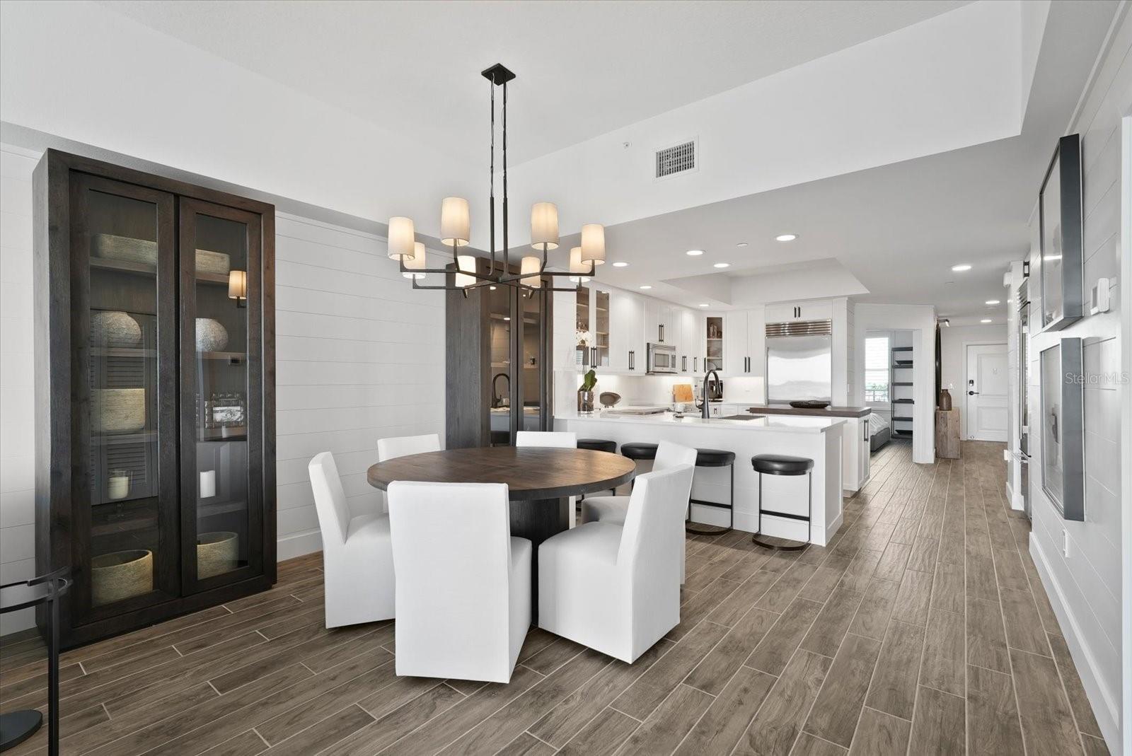 DOLPHIN HARBOUR CONDO - Residential