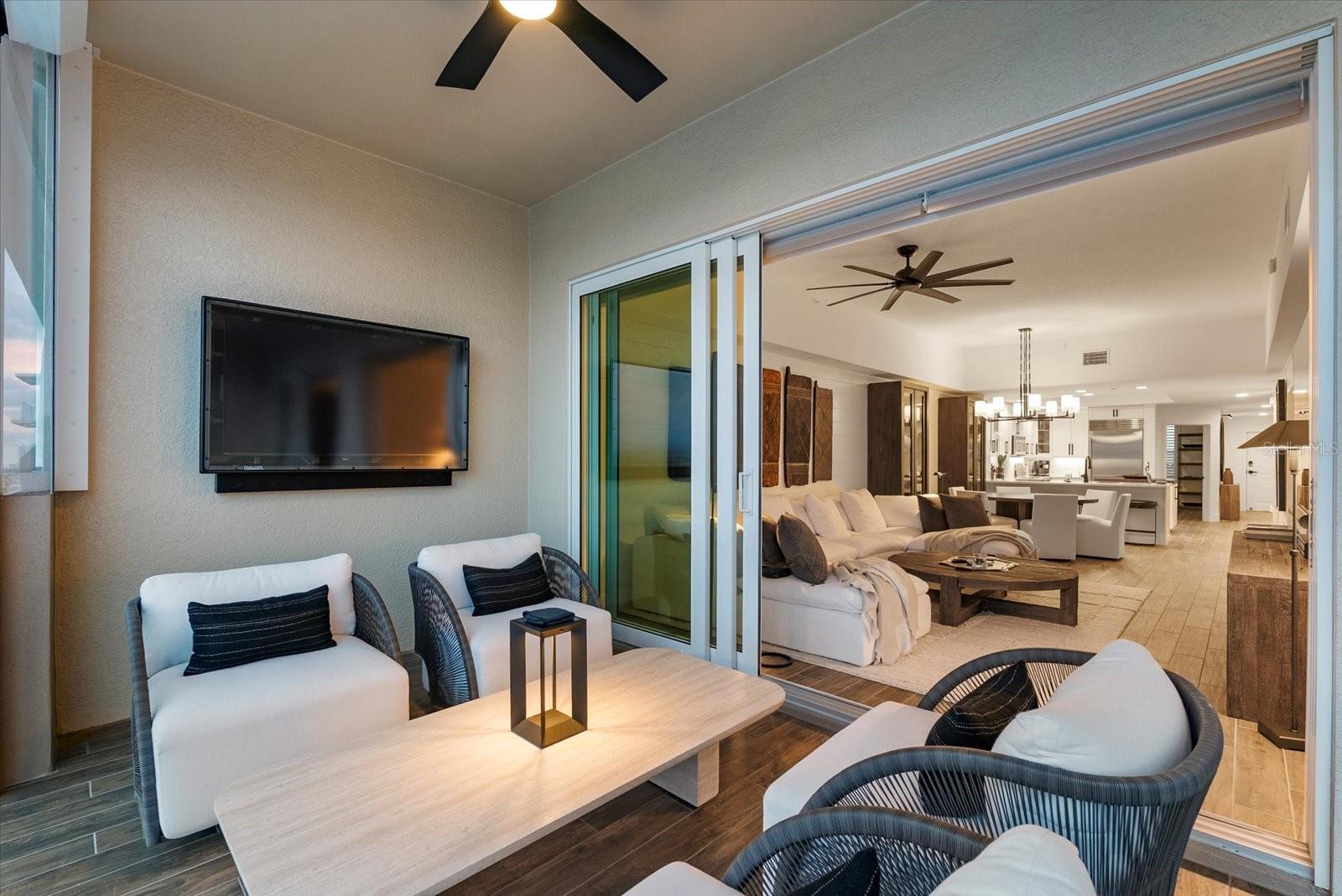 DOLPHIN HARBOUR CONDO - Residential