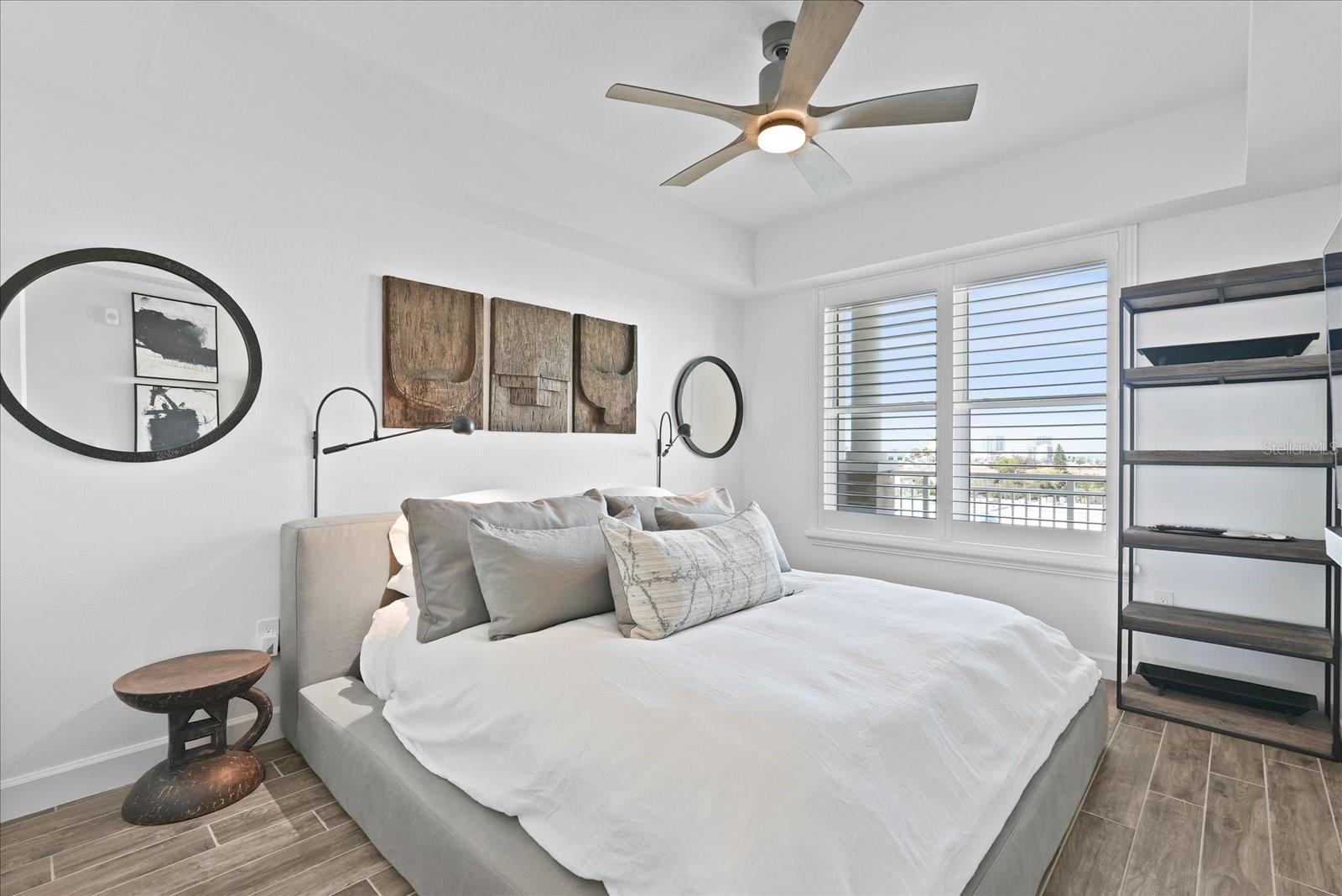 DOLPHIN HARBOUR CONDO - Residential