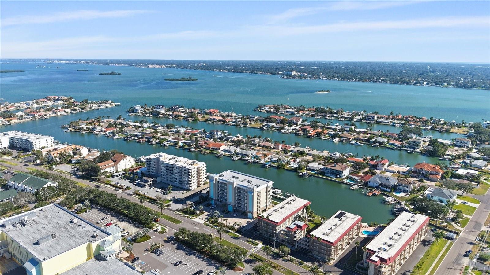 DOLPHIN HARBOUR CONDO - Residential