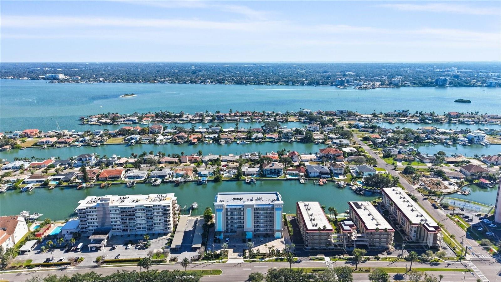 DOLPHIN HARBOUR CONDO - Residential