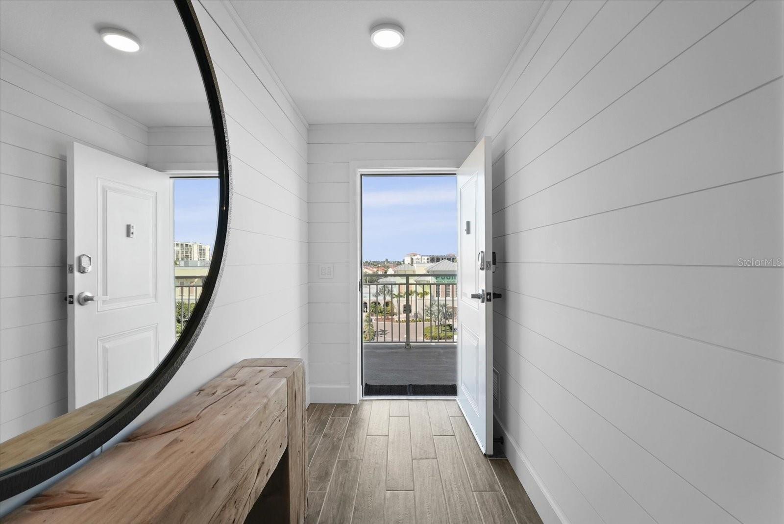 DOLPHIN HARBOUR CONDO - Residential