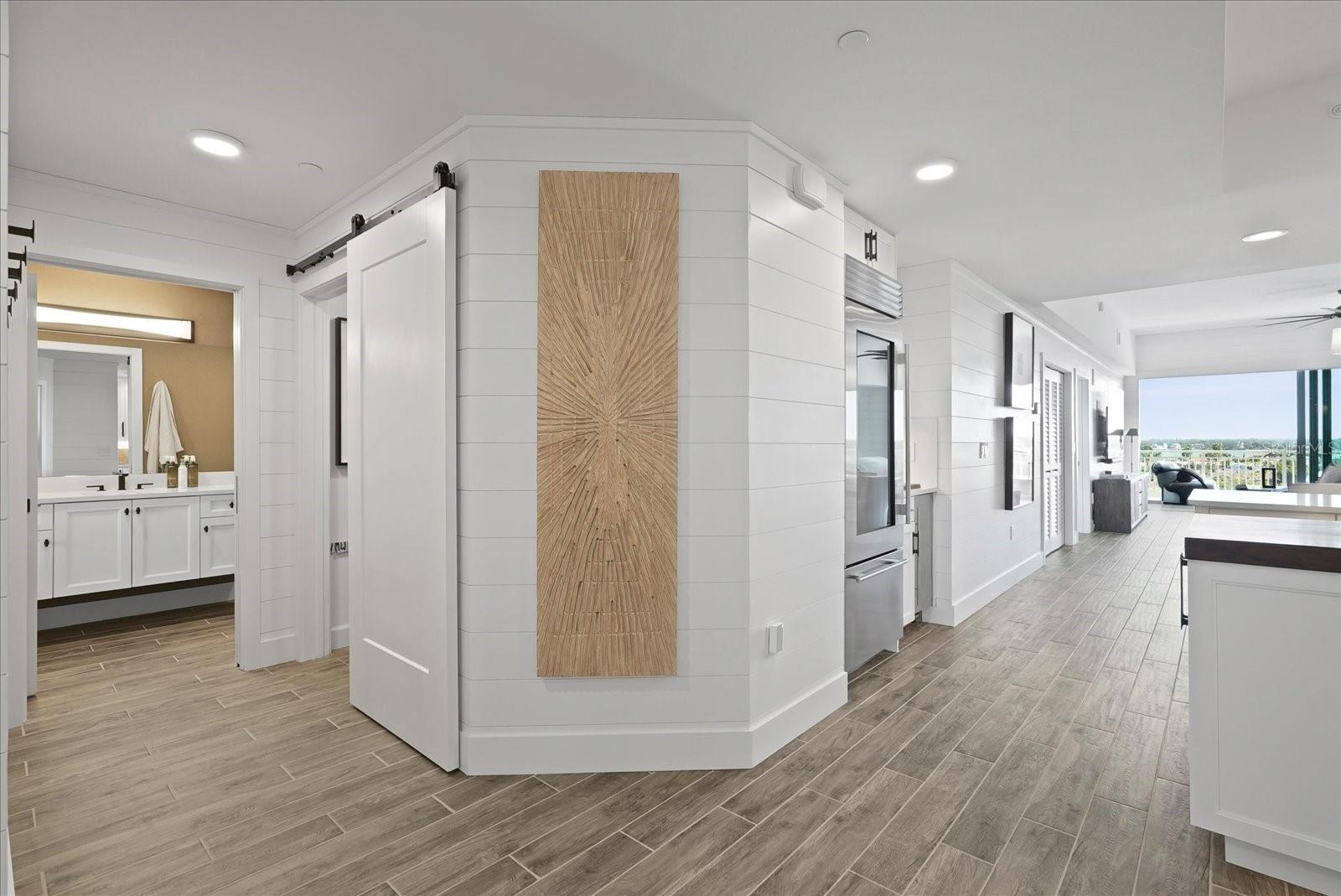 DOLPHIN HARBOUR CONDO - Residential