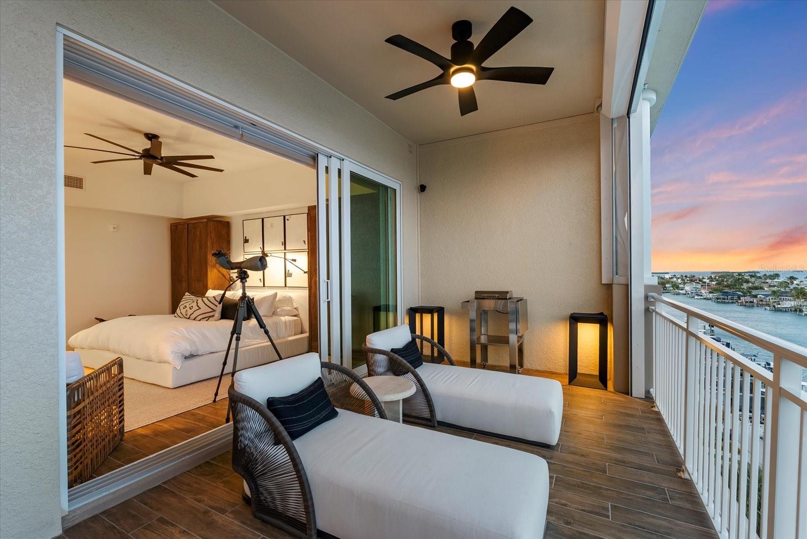 DOLPHIN HARBOUR CONDO - Residential