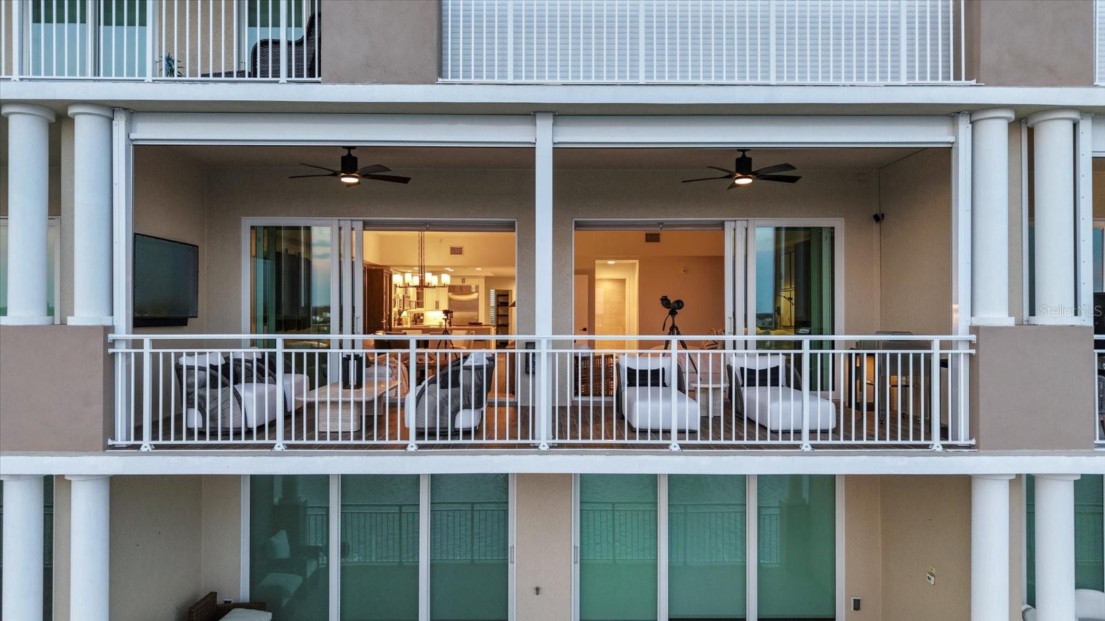 DOLPHIN HARBOUR CONDO - Residential