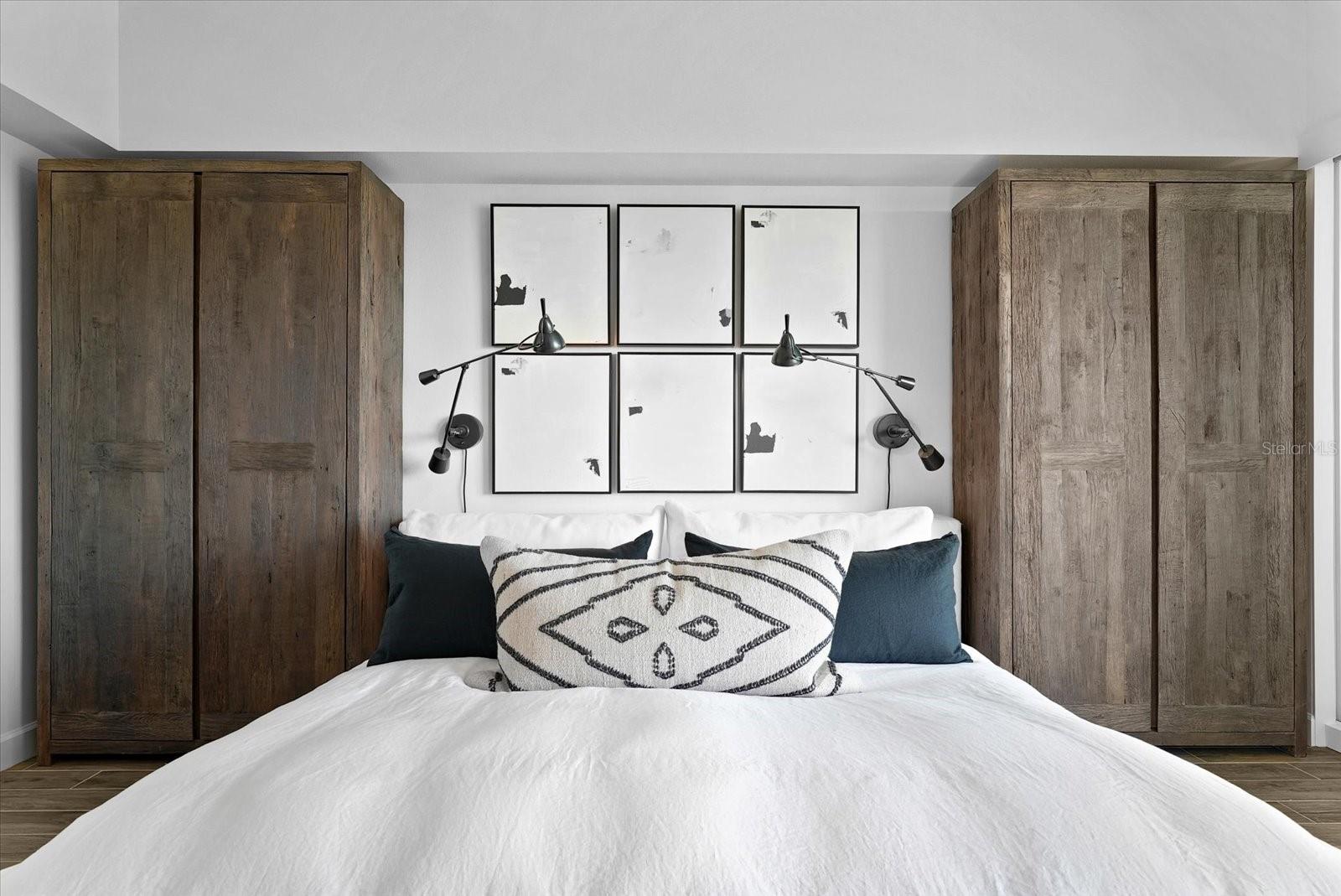 DOLPHIN HARBOUR CONDO - Residential