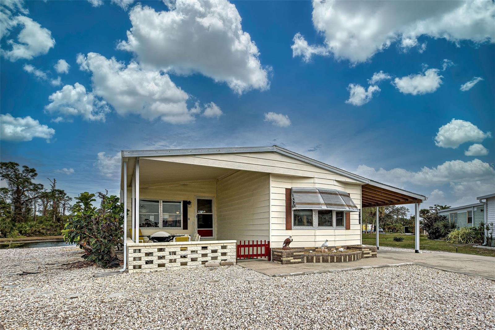 3300 BLUE JAY LANE