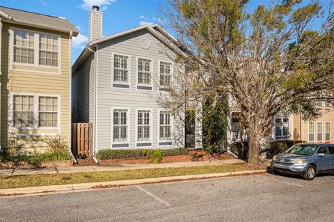 Photo of 11550 NW 17th Place, Gainesville, FL 32606 (MLS # GC537067)