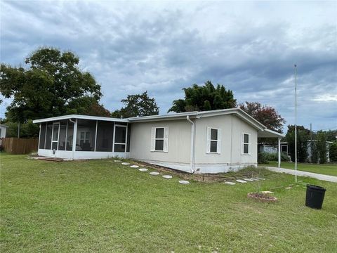 Photo of 9685 SE 162nd Place, Summerfield, FL 34491 (MLS # G5107433)