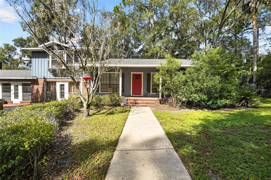 Photo of 18784 NW 230th Street, High Springs, FL 32643 (MLS # GC543841)
