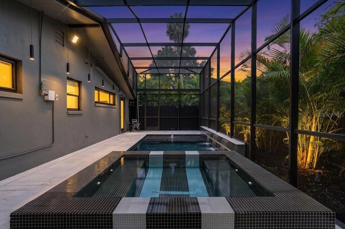 SUNSET PARK - Residential