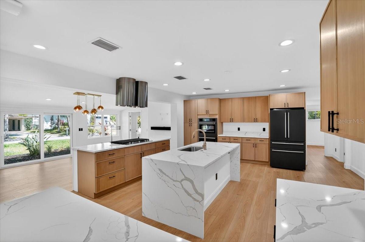 SUNSET PARK - Residential