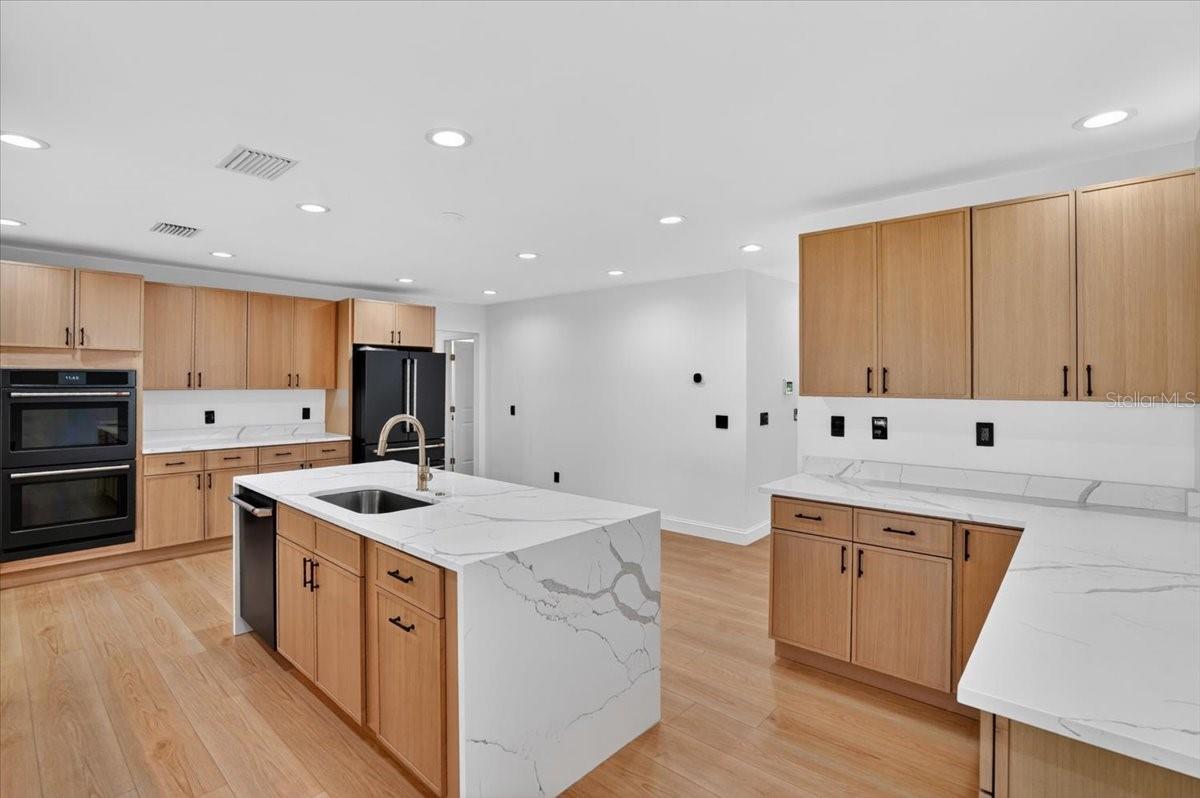 SUNSET PARK - Residential