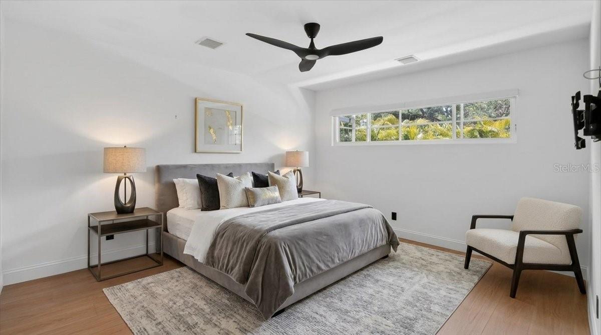 SUNSET PARK - Residential