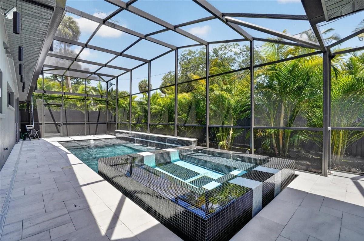 SUNSET PARK - Residential