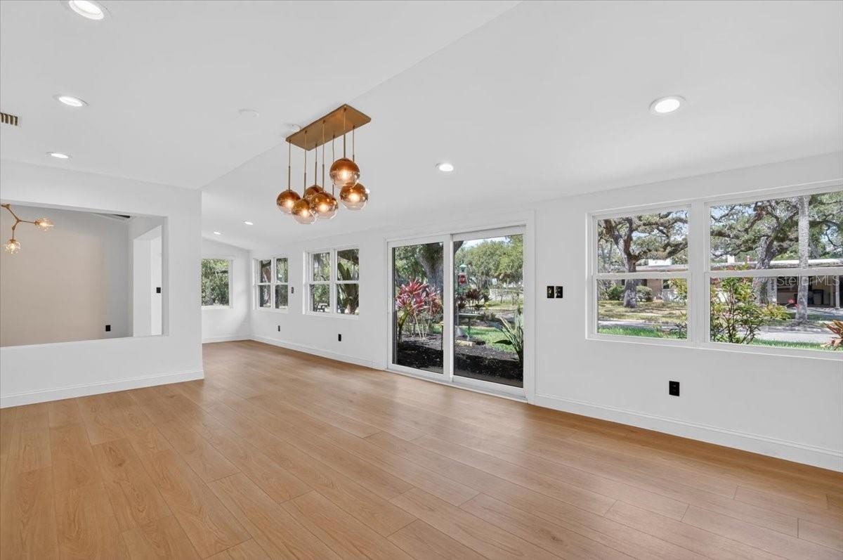 SUNSET PARK - Residential