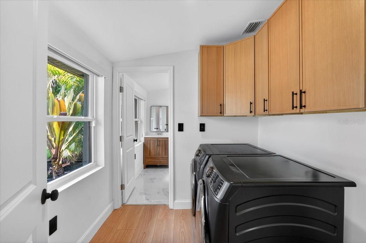 SUNSET PARK - Residential