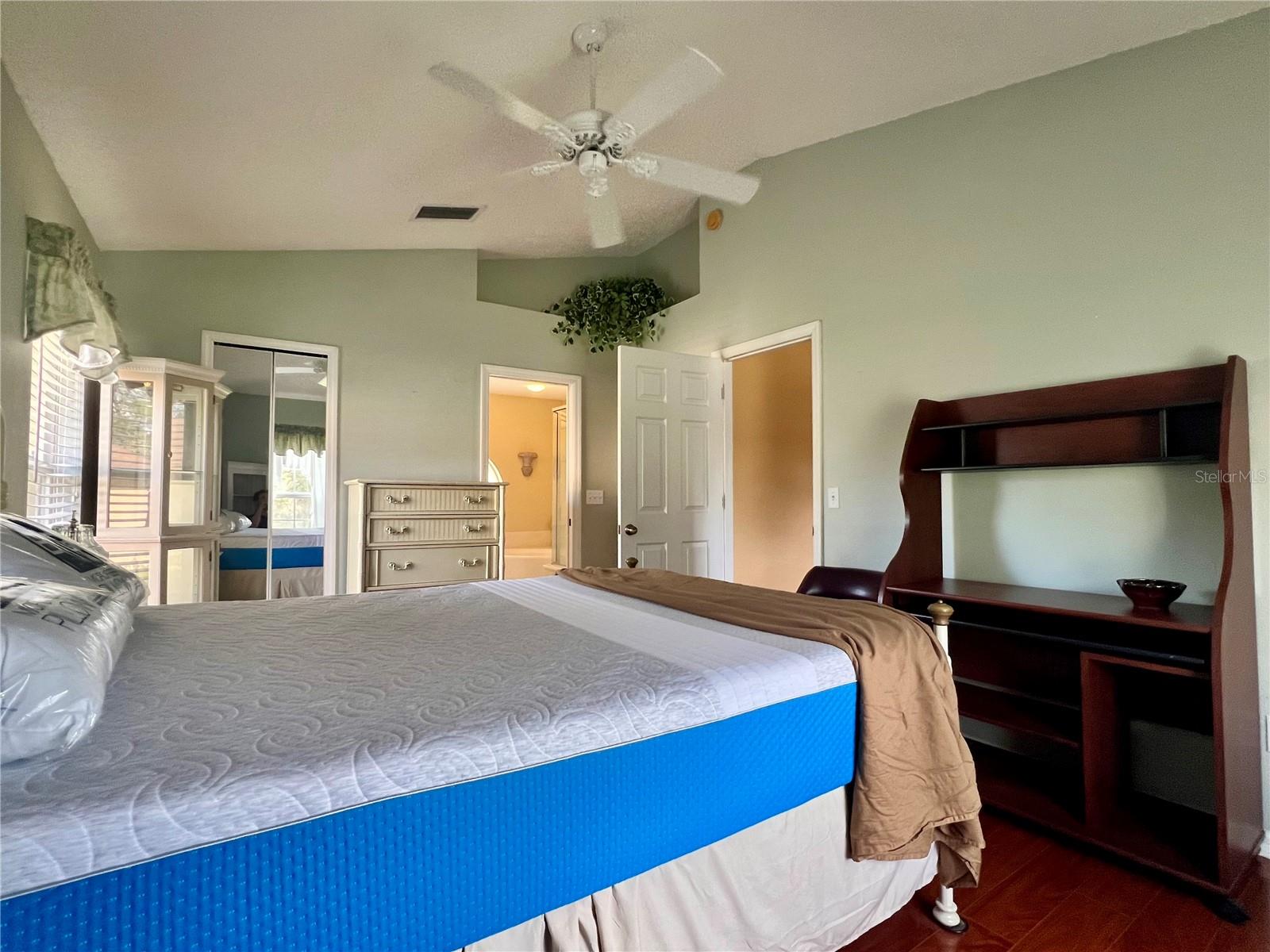 DELTONA LAKES UNIT 39 - Residential Lease