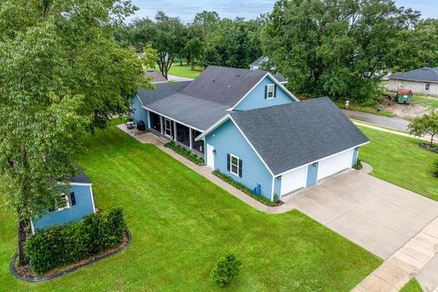 A home in LAKE HELEN