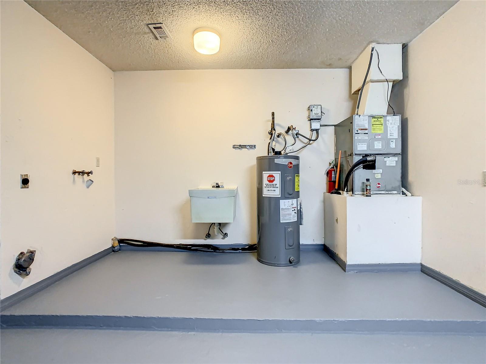 POINCIANA RE-PLAT PT NBRHD 01 VILLAGE 03 - Residential