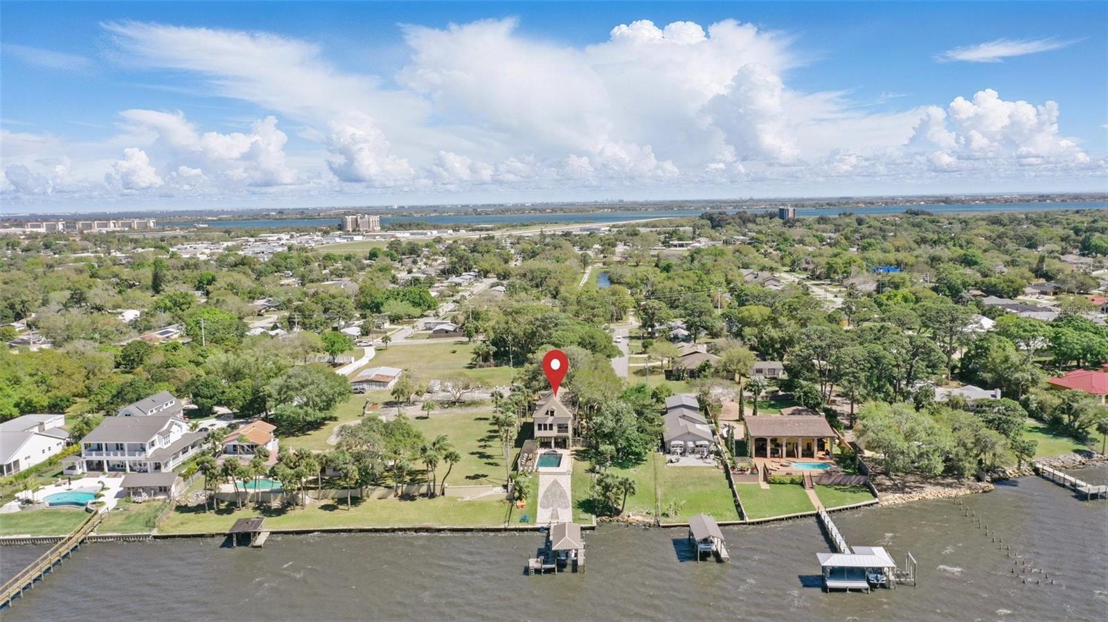 RIVER CLIFF - Residential