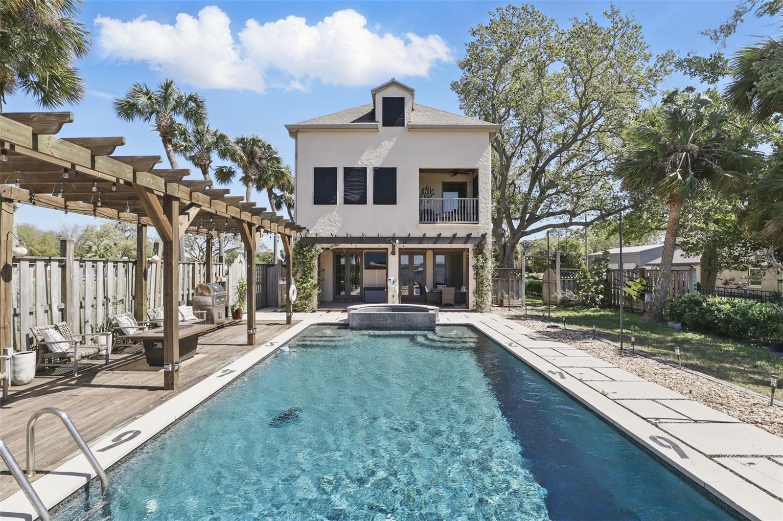 RIVER CLIFF - Residential