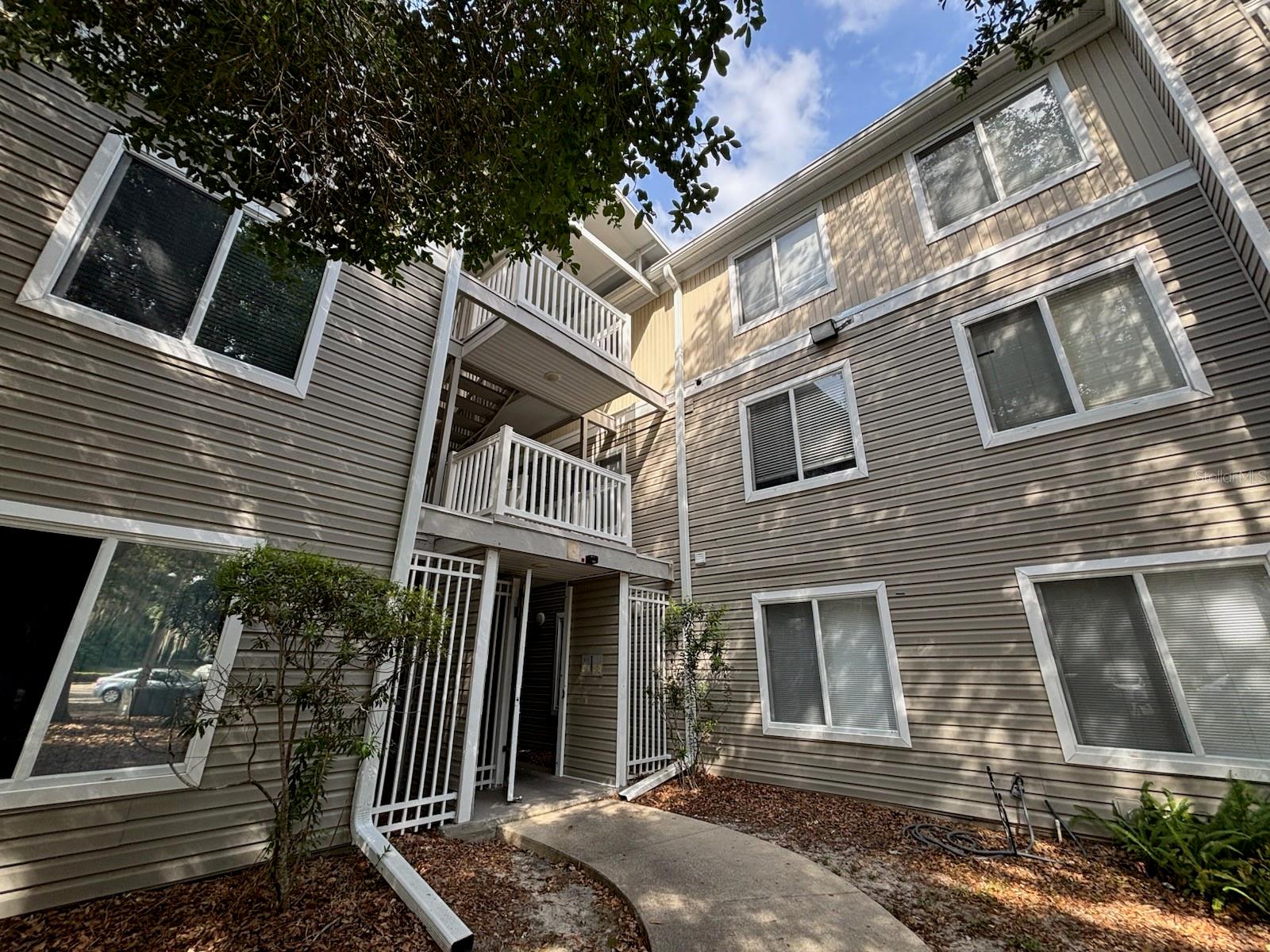 4000 SW 23RD STREET 4-104