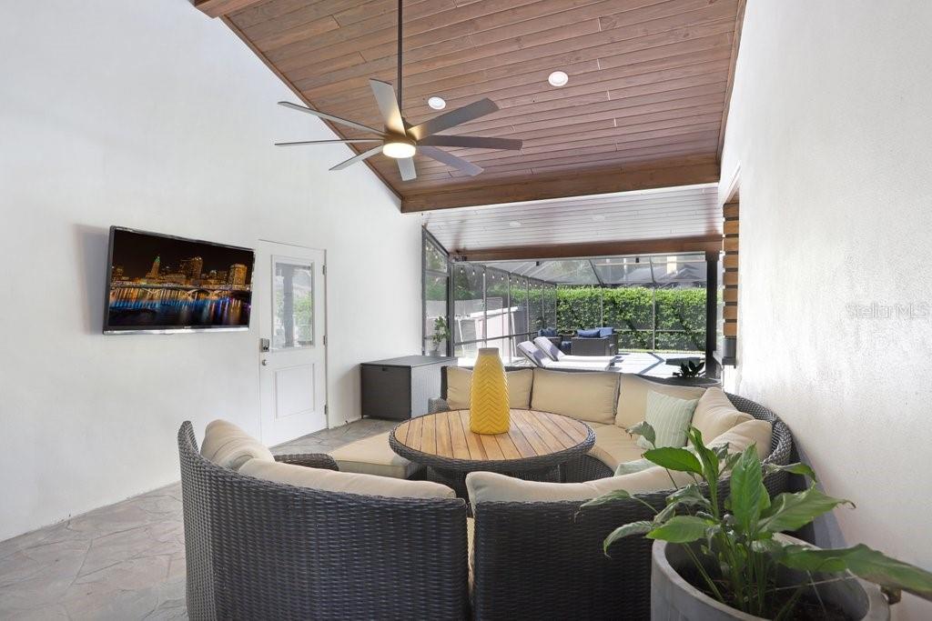 LAKE MAURINE SUB - Residential