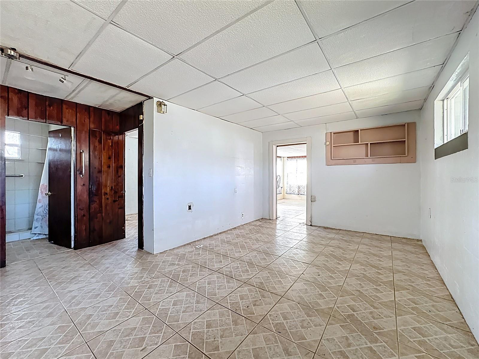 ORLANDO IMPROV CO 02 - Residential