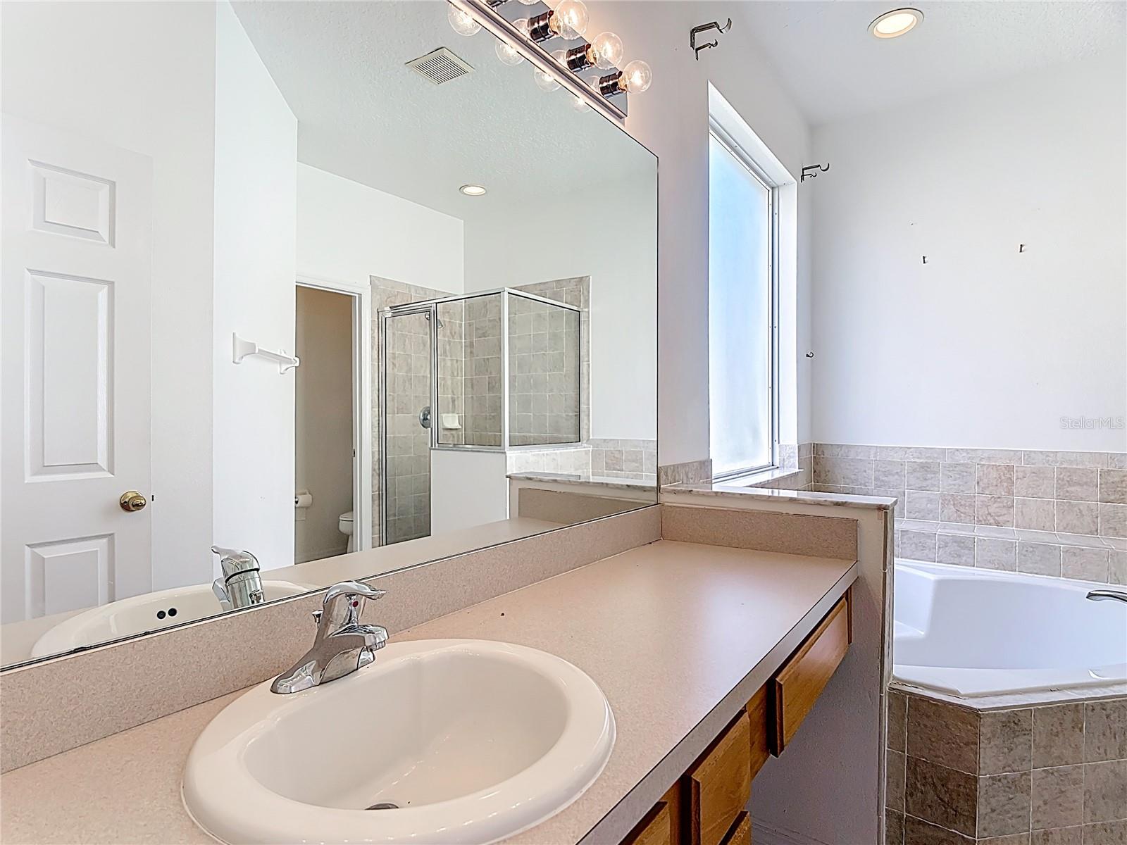 EMERALD ISLAND RESORT PH 5A - Residential