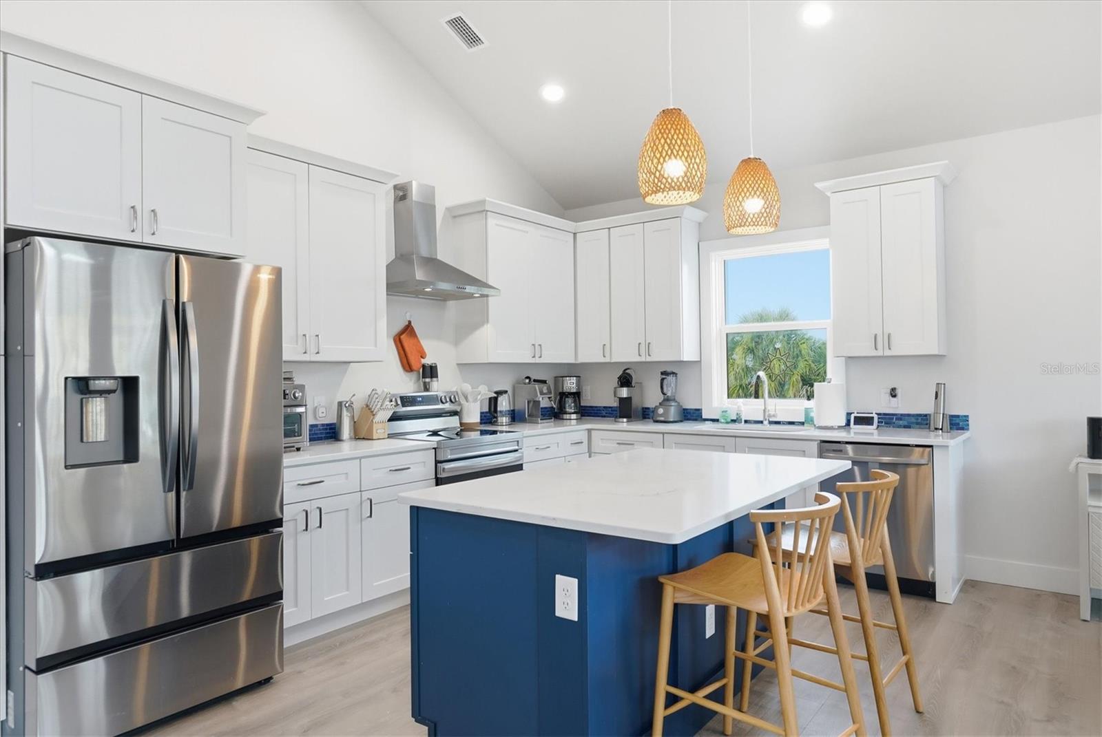 PALM ISLAND ESTATES - Residential