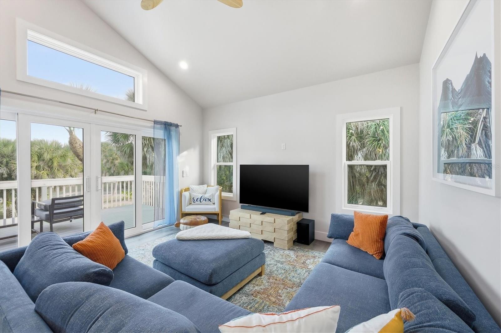 PALM ISLAND ESTATES - Residential