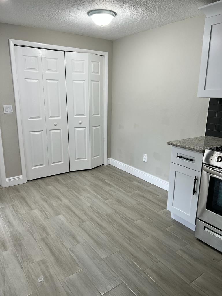 LAKE OF THE WOODS SEC 05 TWNHS - Residential Lease