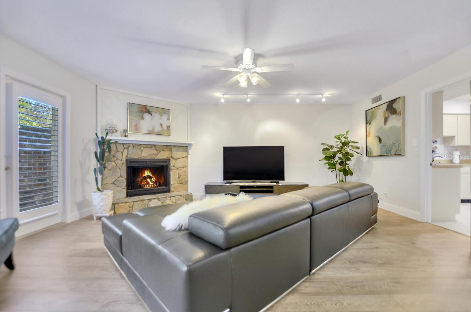 HAWTHORNE POND A CONDO - Residential Lease