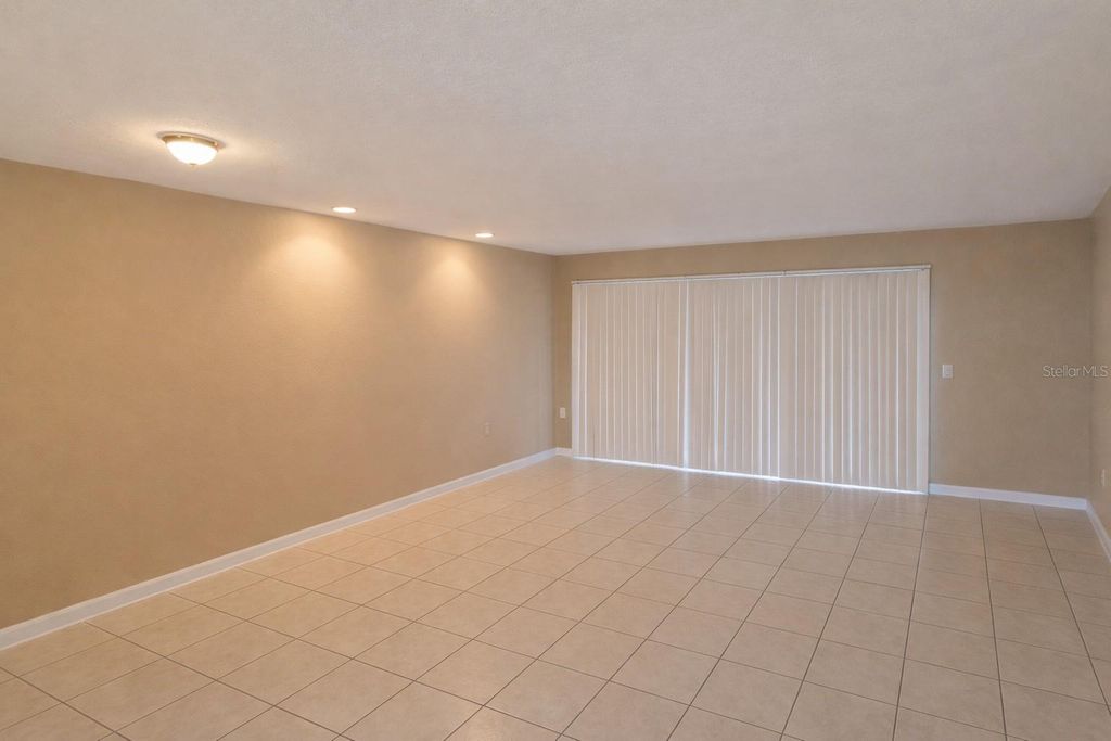 Photo of 2727 W Oak Ridge Road #2/ BLDG 7, Orlando, FL 32809 (MLS # O6376651)