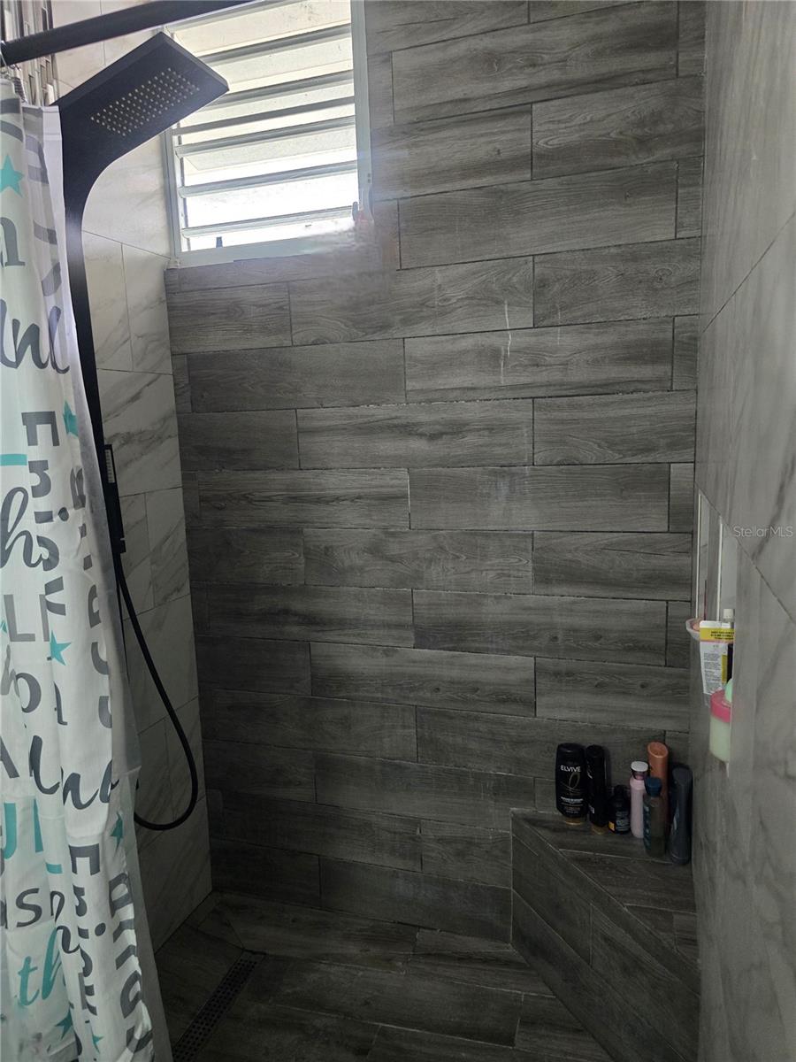 URB. PARQUE SAN MIGUEL - Residential