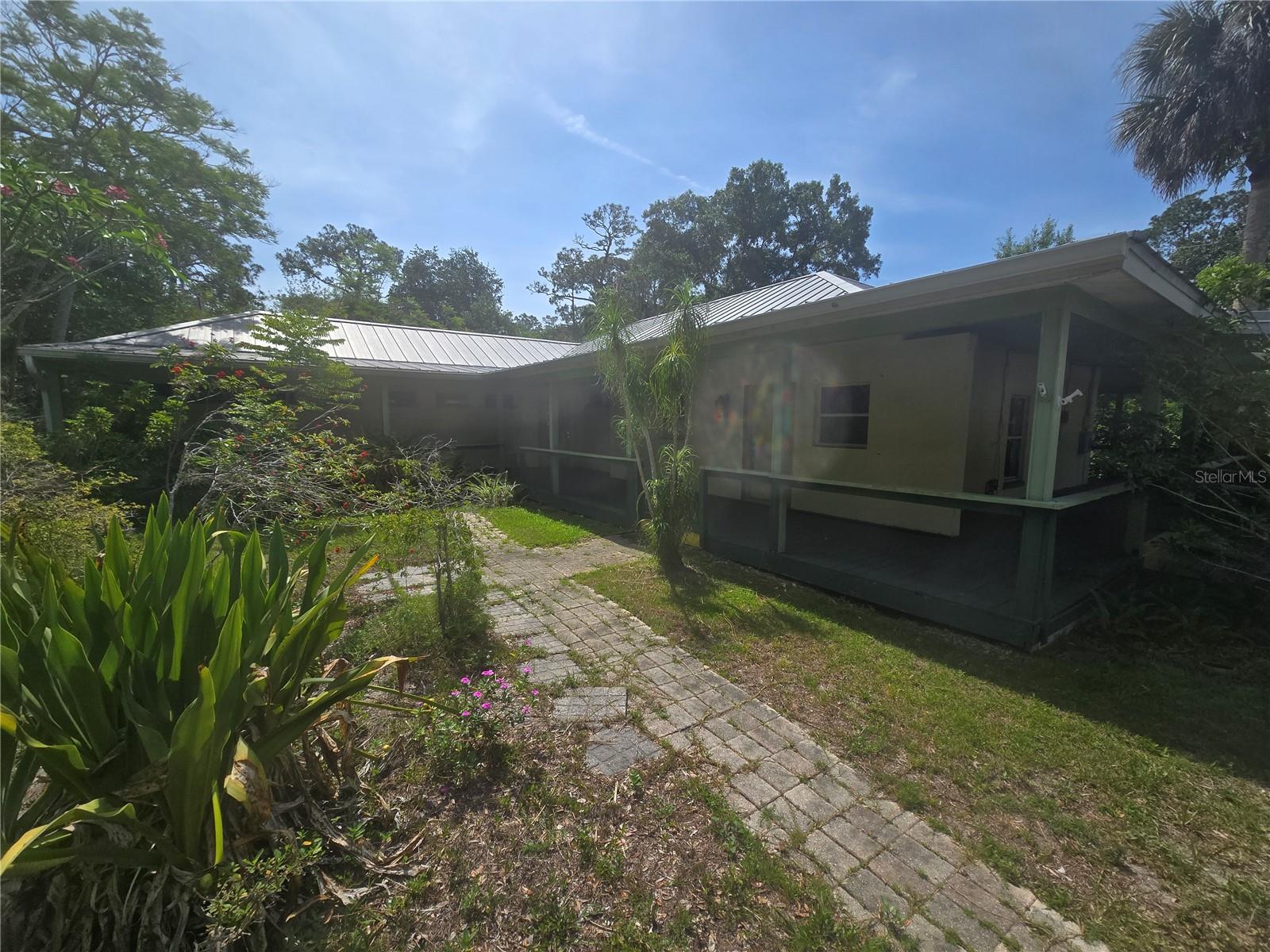 2905 SUNSET ROAD