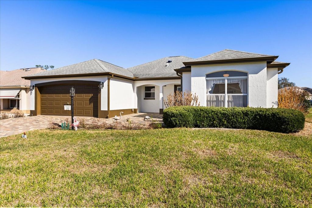 Photo of 1301 Fontana Court, Lady Lake, FL 32159 (MLS # G5108697)