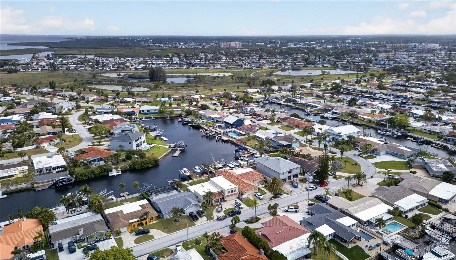 FLOR A MAR - Residential