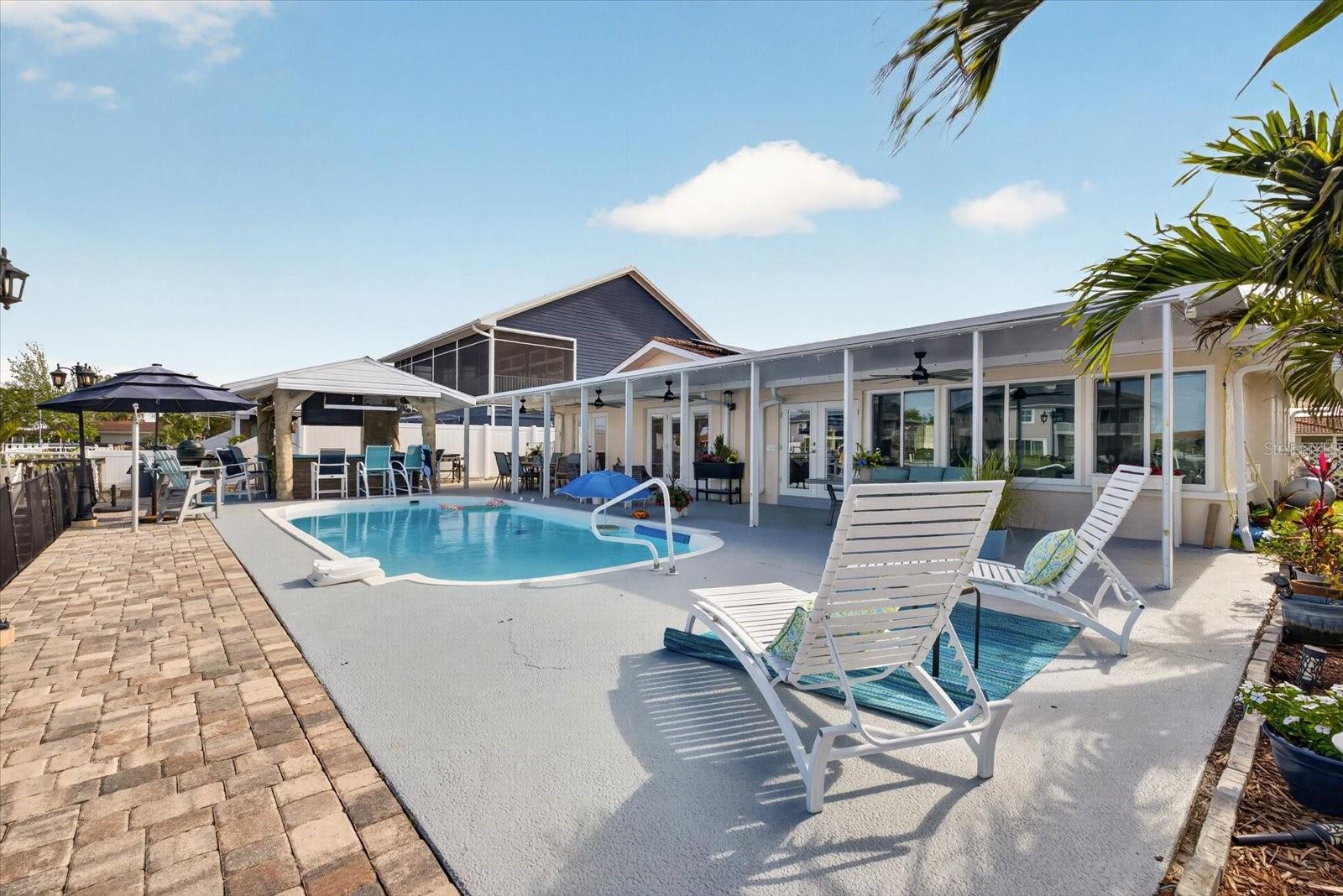 FLOR A MAR - Residential