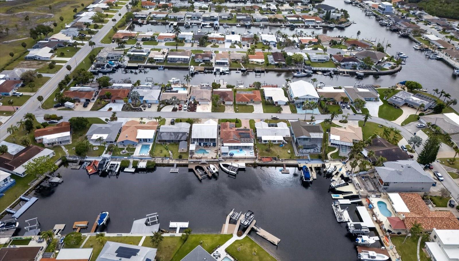 FLOR A MAR - Residential