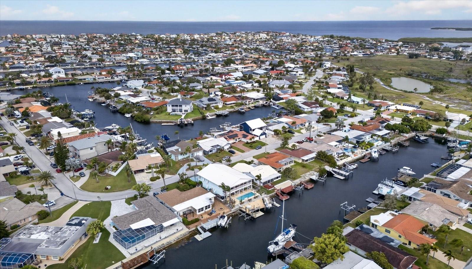 FLOR A MAR - Residential