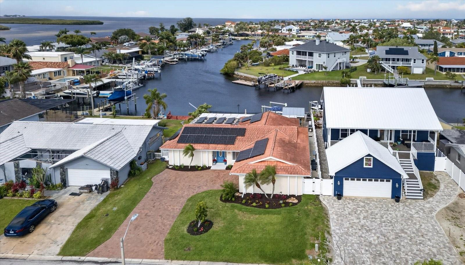 FLOR A MAR - Residential