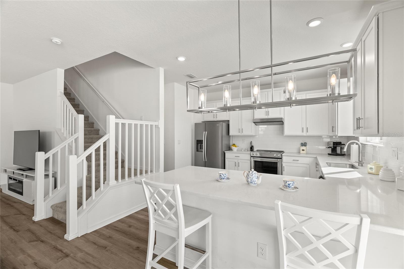 SAWGRASS LAKES PH I-III - Residential Lease