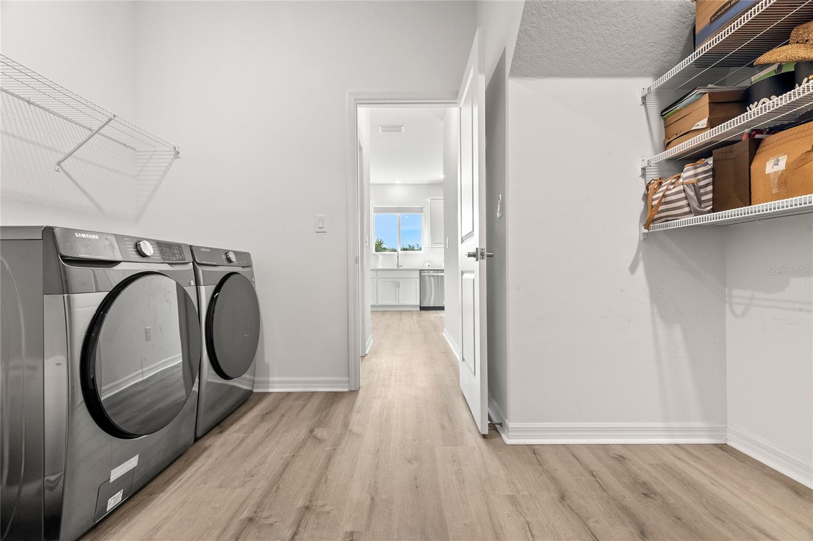 SAWGRASS LAKES PH I-III - Residential Lease