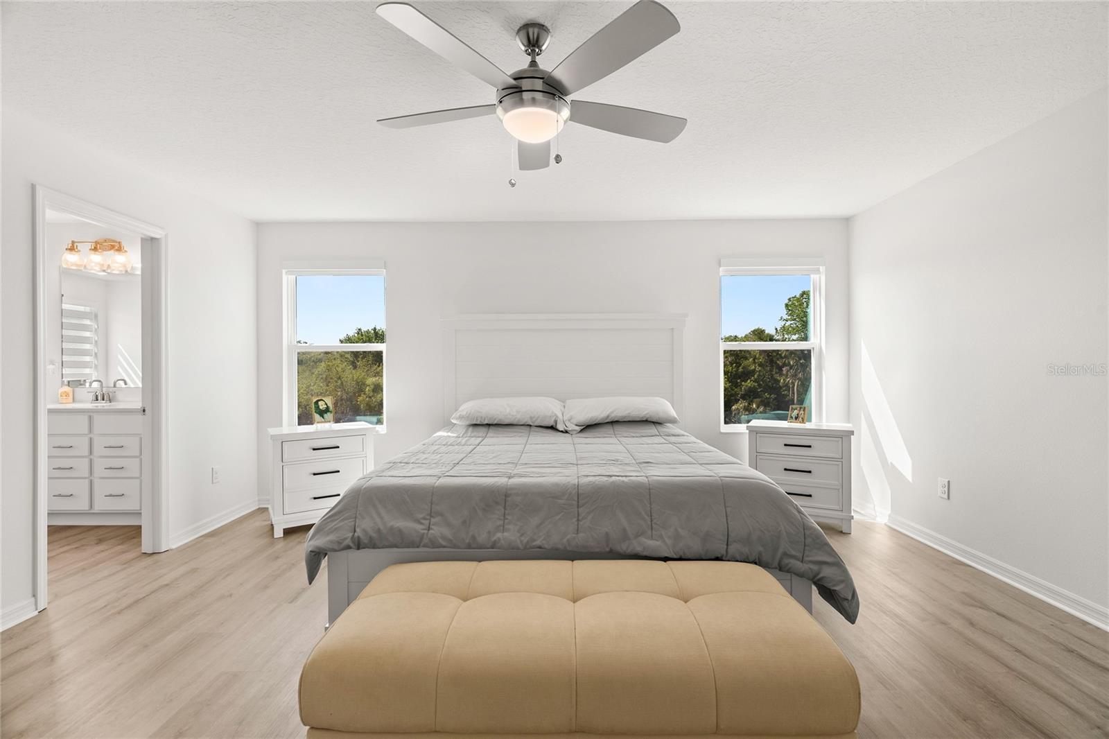 SAWGRASS LAKES PH I-III - Residential Lease