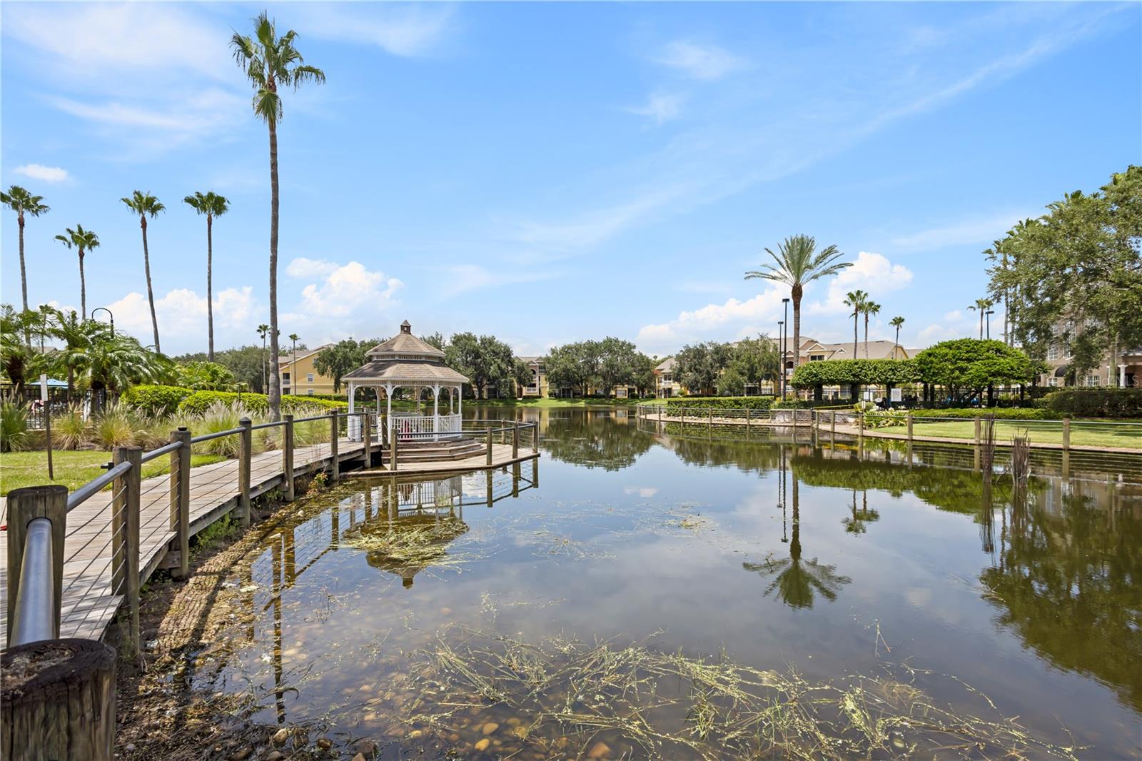ESTATES/PK CENTRAL CONDO - Residential Lease