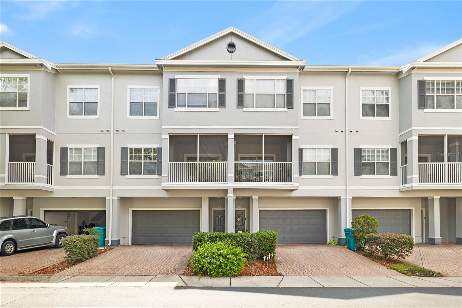 ESTATES/PK CENTRAL CONDO - Residential Lease